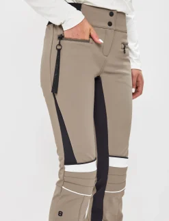 8848 Altitude Klader|Adela W Pant - Fallen Rock