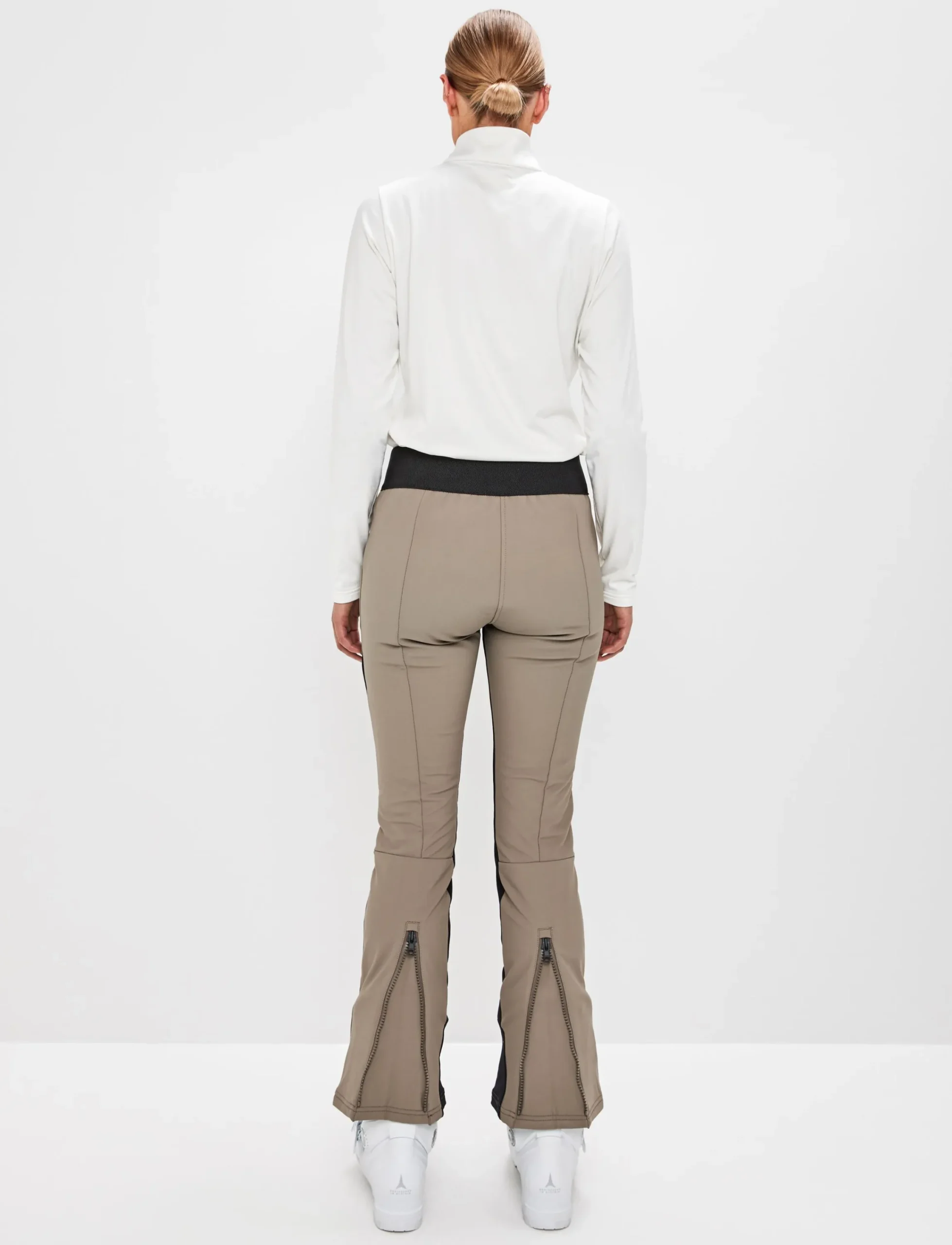 8848 Altitude Klader|Adela W Pant - Fallen Rock